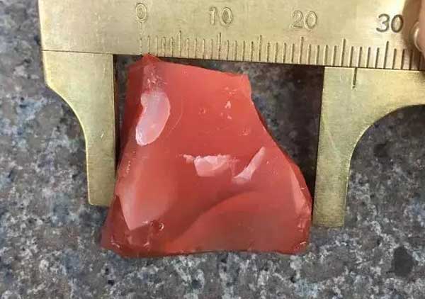 一颗5000块的南红樱桃红珠子是怎么产生的