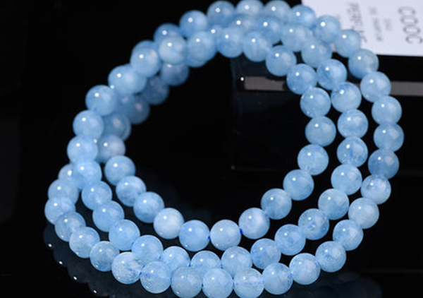 蓝水晶手链珠串佩戴的作用功效,尤其是对于呼吸道上