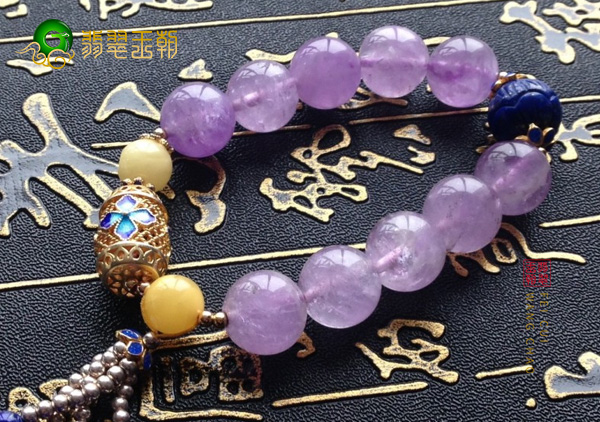紫水晶手链最适宜佩戴的三种生肖群体,紫晶功效