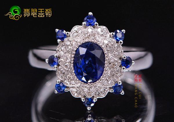 蓝宝石中比较具有价值的4类不同颜色的蓝宝石戒指