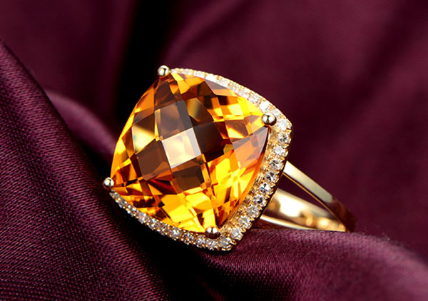 黄水晶戒指怎么才能选购高性价比的?黄水晶戒面怎么选购?